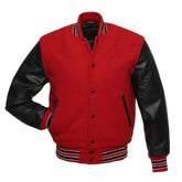 Veste Letterman rouge avec manches en cuir noir